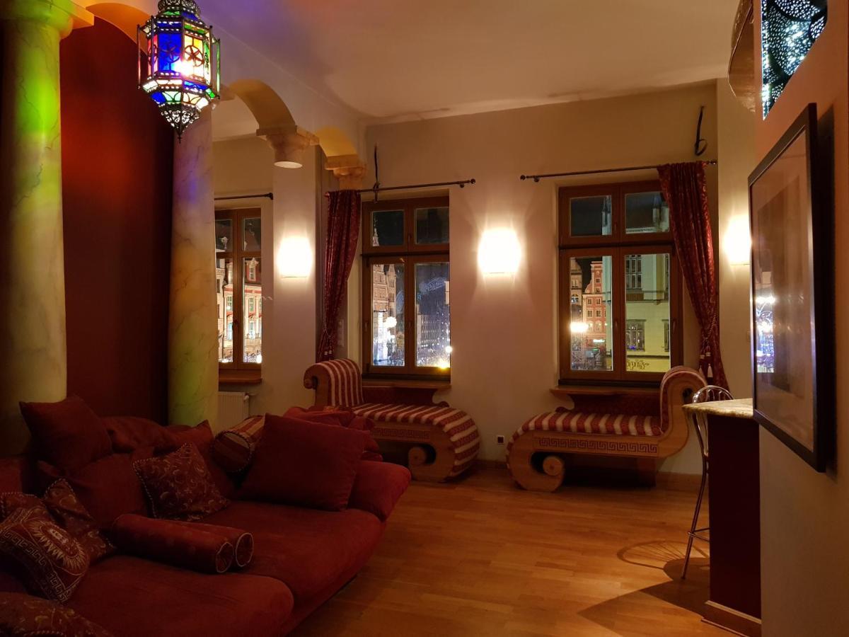Unique Luxury Studio On Market Square Apartment Wroclaw Exterior photo
